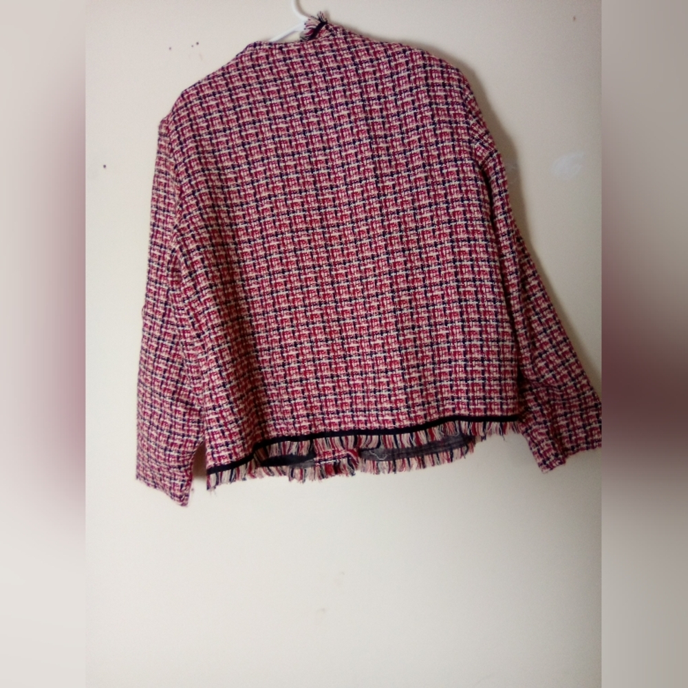 Bea Classics Chic Blazer Size Medium - image 4